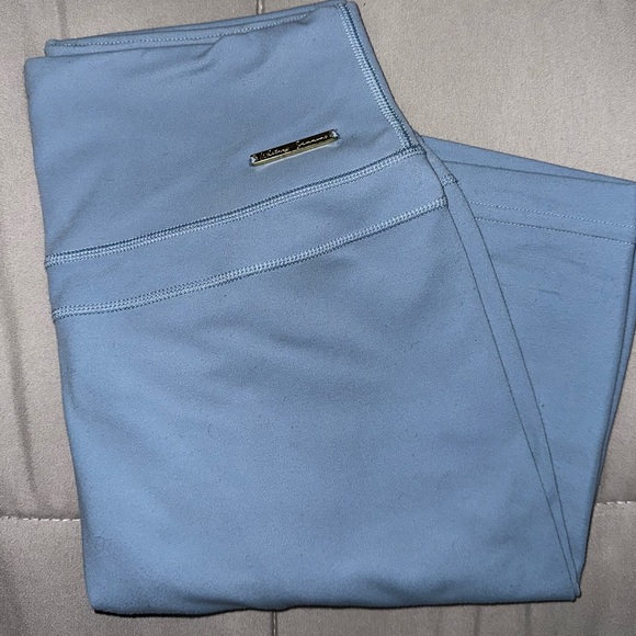 Whitney Simmons Gymshark cycling shorts - Picture 3 of 5